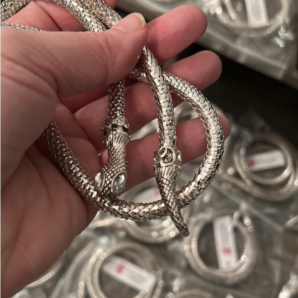 Silvertone Snake Necklace NWT - Picture 4 of 11
